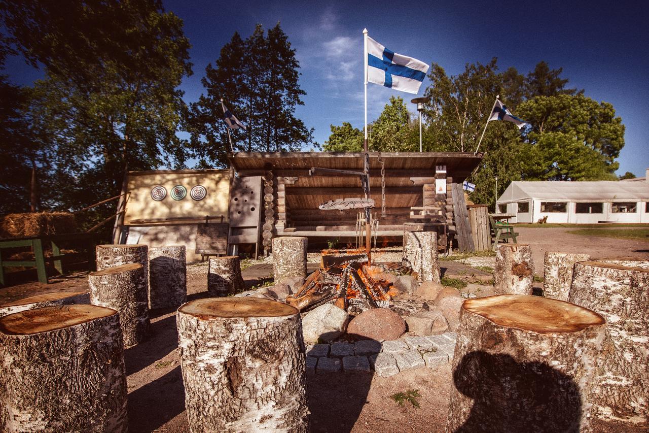Hotelli Gustavelund Tuusula Exterior photo